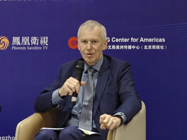 申宝策略 比利时前首相莱特姆：中国为二战胜利作出决定性贡献